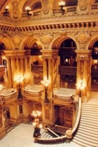 397px-Paris-Opera-Garnier-Grand-Escalier-02.jpg