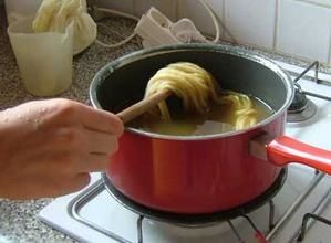 laine-dans-bain-teinture.jpg