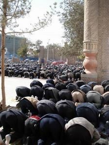 priere-yarkand.jpg
