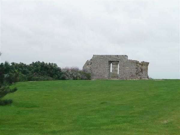 Saint-Léger - Ruines du bord de mer (GR 21)