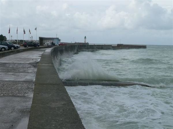 Saint-Valéry-en-Caux - Entrée du port et jetée