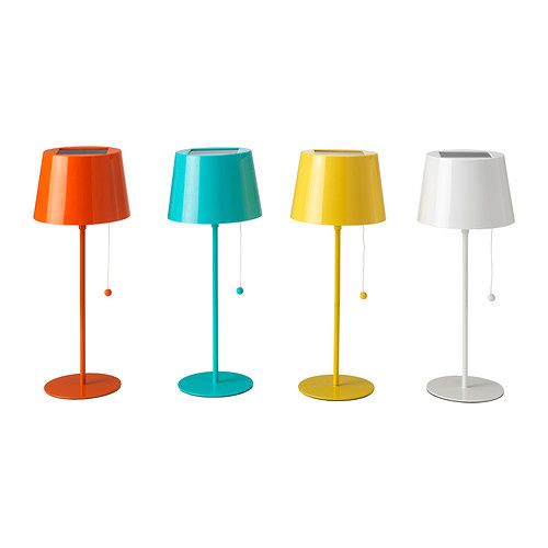 SOLVINDEN Lampe de table à énergie solaire IKEA