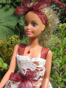 Barbie-buste-1.jpg