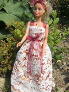 Barbie-pied-1.jpg