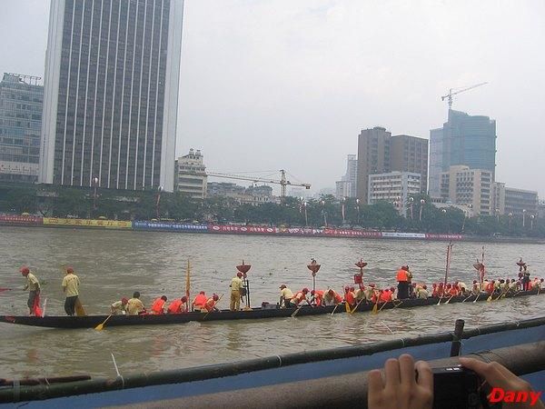 Dragon boat festival a Guangzhou , Canton, Chine