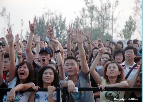 Festival-Pop-Foule.8-sept2007.jpg