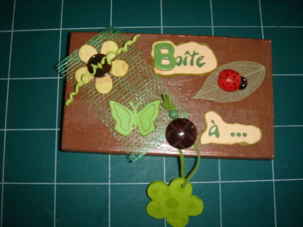 boite-scrapp--e-dessus.JPG