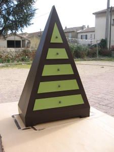 meublepyramidetermine-001.JPG