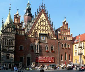Wroclaw-city-hall.jpg