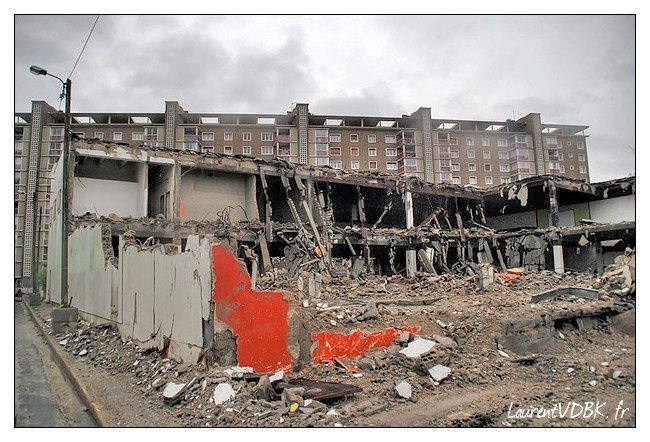 demolition-netto-sotteville-19-12-2011-0003.jpg