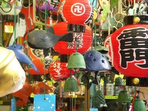 Asakusa-hagoita-ichi-6.jpg