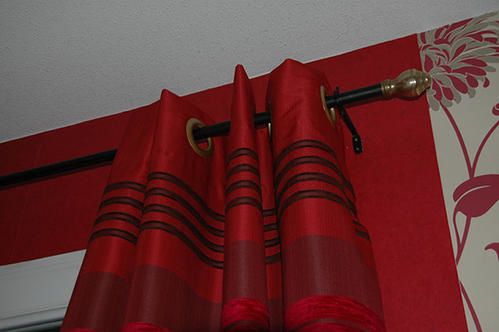 Comment poser des oeillets de rideaux clipsables - Le blog de Malvica Comment poser des oeillets de rideaux clipsables - Le blog de Malvica