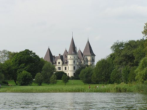 chateau-hongrie.jpg