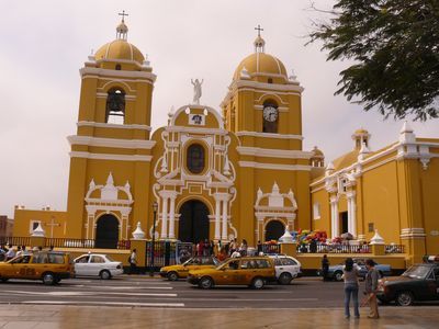 Place principale et sa cathédrale