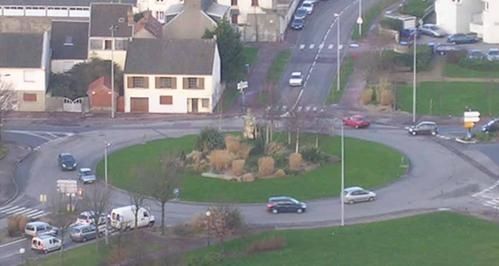 Rond-Point-de-Th--mis.JPG