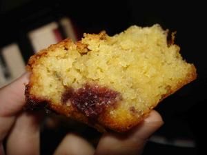 Muffins-cerise--bouch--e-.jpg