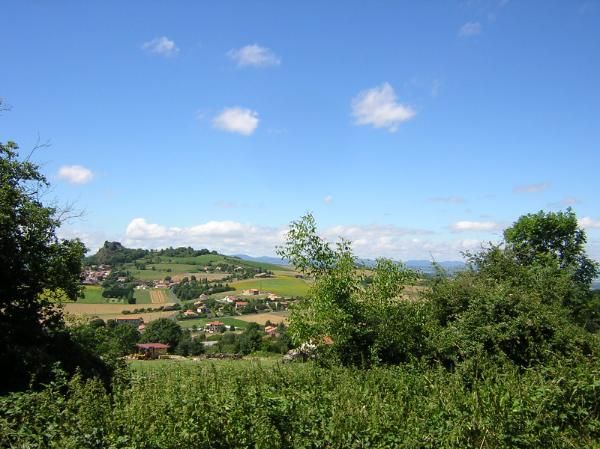 au dessus d'Yronde et Buron et sa citadelle