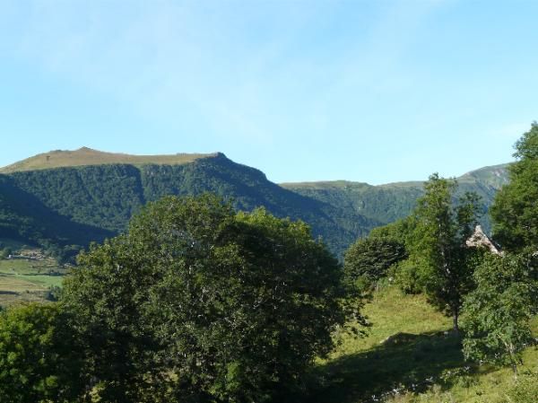 en descendant sur la vallée de Chaudefour