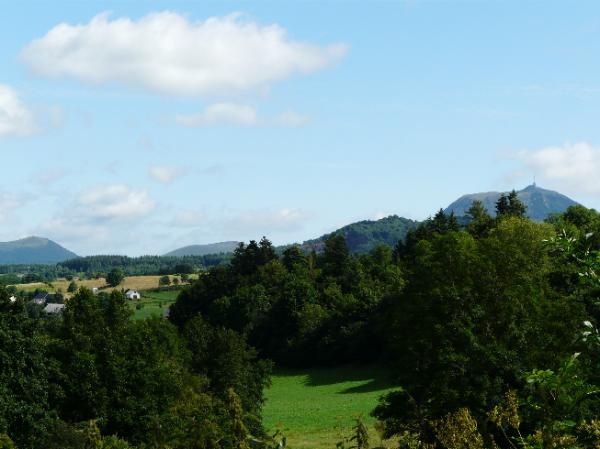 le village de Nébouzat
