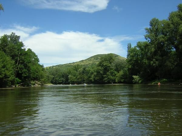 sur l'Allier, il faut beaucoup pagayer dans de longues zones calmes
