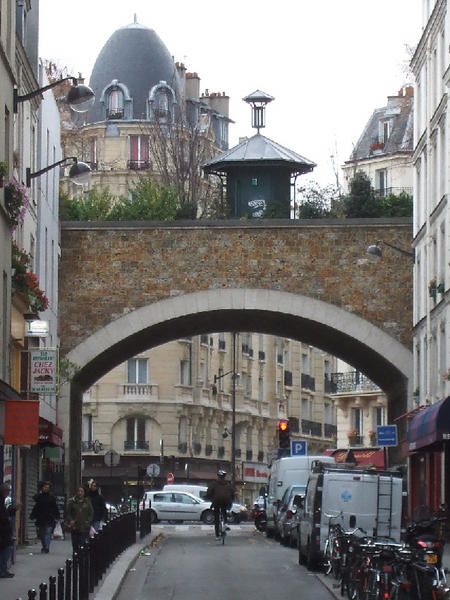 Rue-traversi--re.jpg