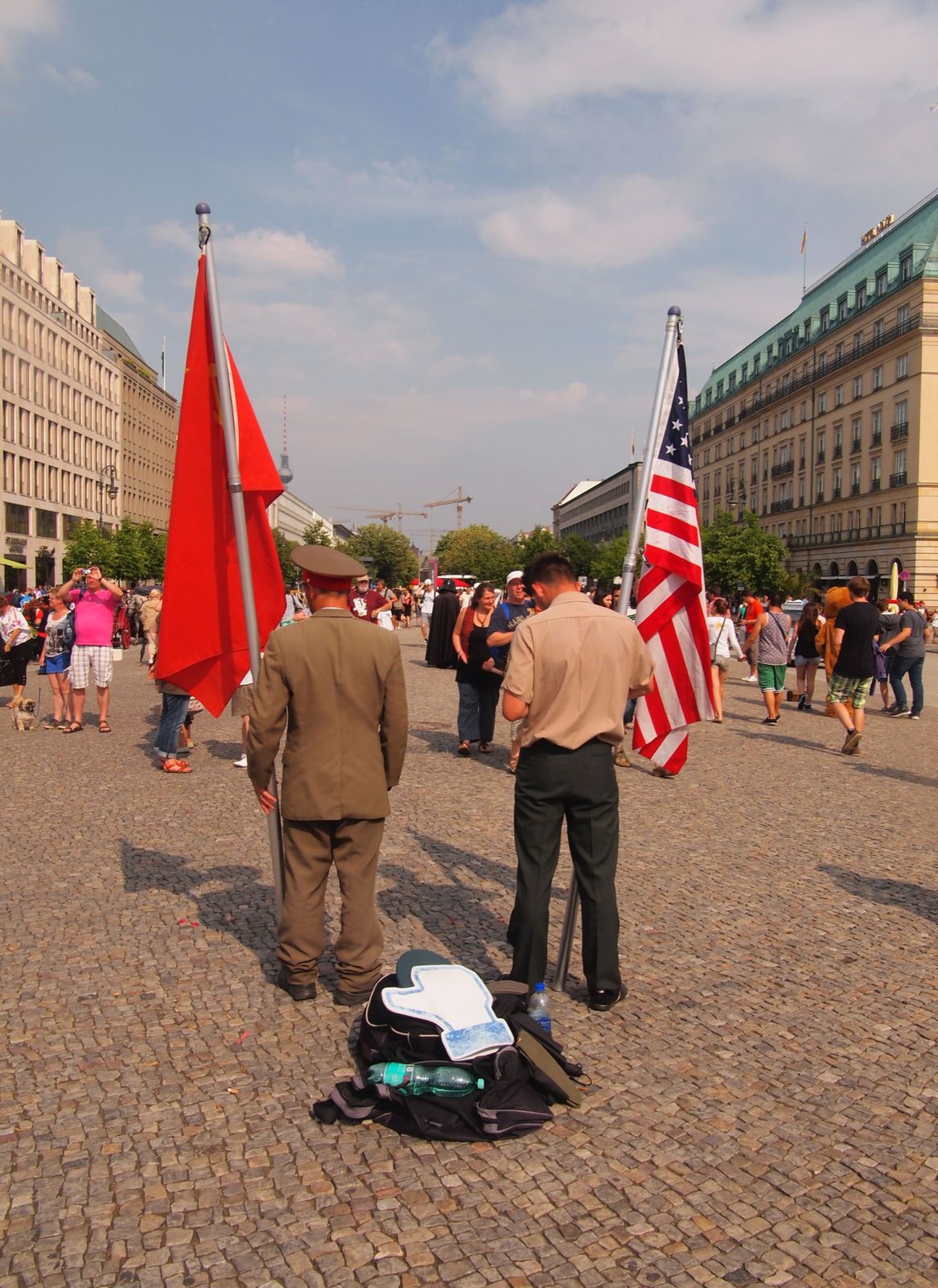 Soldat-US-et-URSS-Berlin-Brandebourg.JPG