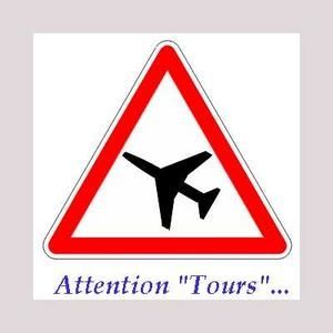 Attention-tour.jpg