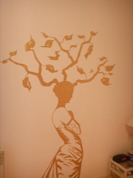 Femme-mur.JPG