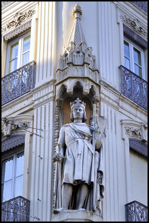 vital-statue-saint-etienne.jpg