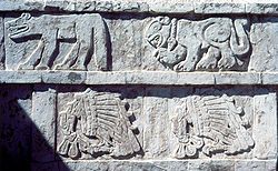 250px-Tula_Pyramide_reliefs.jpg