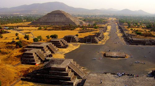 teotihuacan_view_panorama2.jpg
