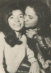 95-web-VioletaParra-violeta-e-isabel-208x300