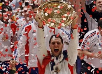 les-bleus-champions-d-europe.jpg