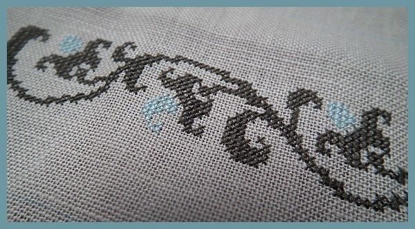 cad-laura-det-broderie.jpg