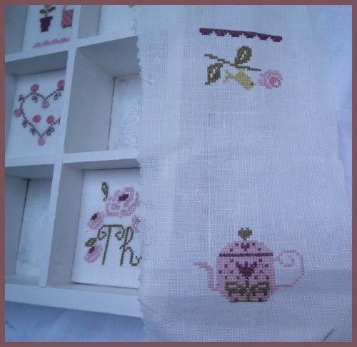 cas-boud-broderie-des-deux-cases.jpg