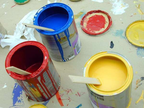 pots-peinture.jpg