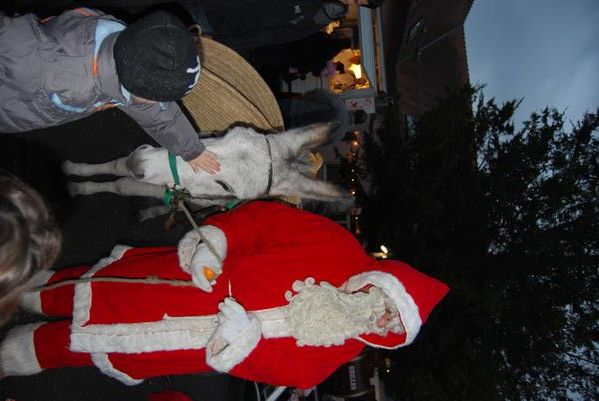 Le Père Noël, Romain...et son âne....