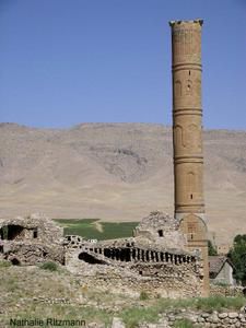 IMGP6168---la-mosqu-e-de-Sulayman-et-son--trange-minaret.JPG