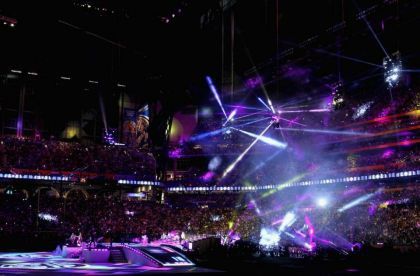 Watch Madonna at Super Bowl in Indianapolis - February 5, 2012