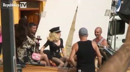 Madonna - ''Turn Up The Radio'': Video shoot in Florence, Italy (photos + video) Madonna - ''Turn Up The Radio'': Video shoot in Florence, Italy (photos + video)