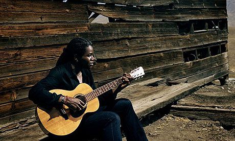 Singer Tracy Chapman: ''I have to give props to Madonna''