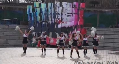 Korean Madonna Fans celebrate the release of MDNA Korean Madonna Fans celebrate the release of MDNA