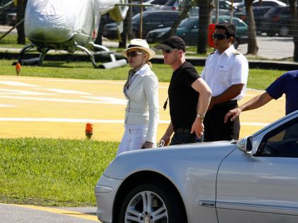 Madonna and Jesus embark in a helicopter for Angra dos Reis in Brazil on Nov. 14, 2009