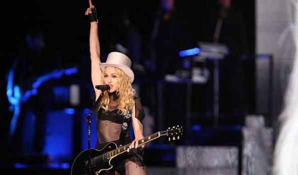 Sticky & Sweet Tour: More photos from the show in Sao Paulo, Brazil