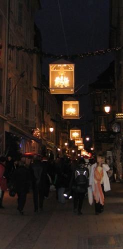 rue-des-Hallebardes-c-copie-1.JPG