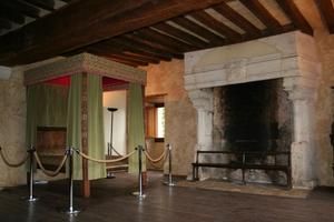 IM-43325-Manoir-de-Courboyer-la-chambre-seigneuriale.jpg