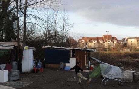 les-campements-type-bidonville-de-strasbourg-ici-les-person.jpg