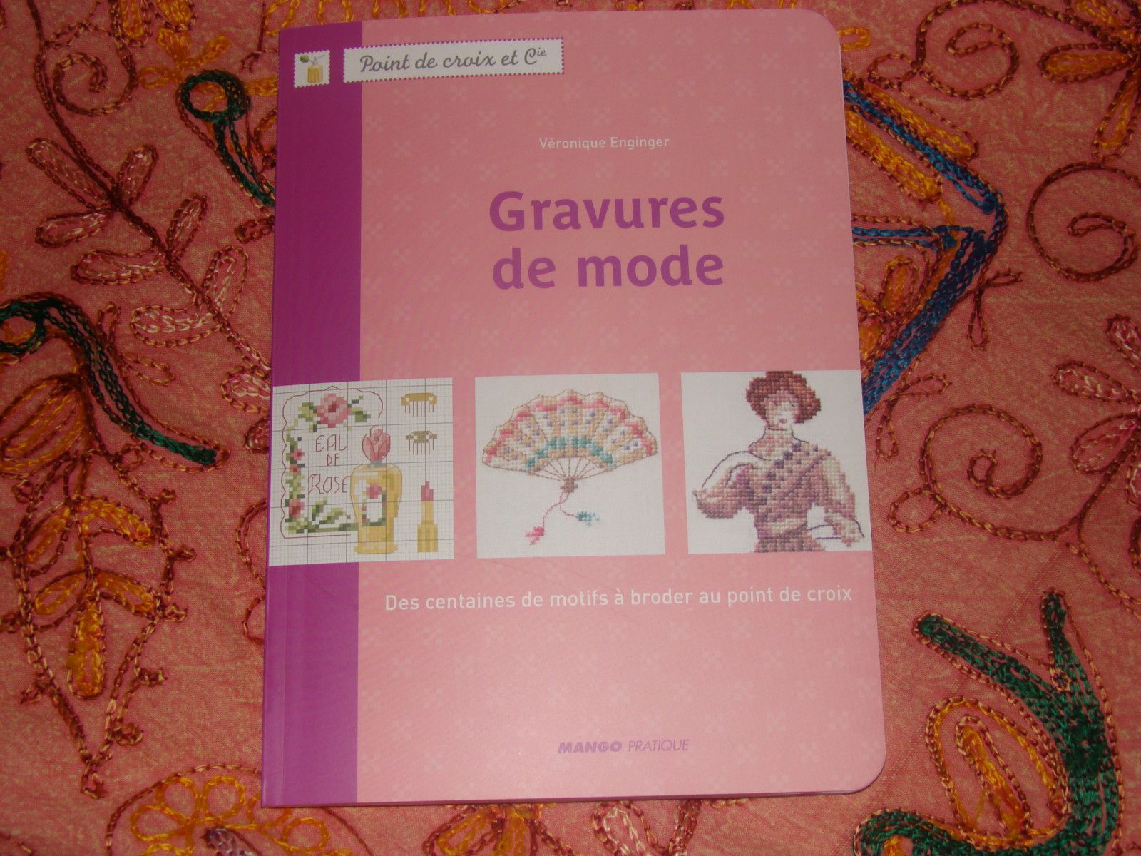 Gravures de mode - Dé Finition, Orbe