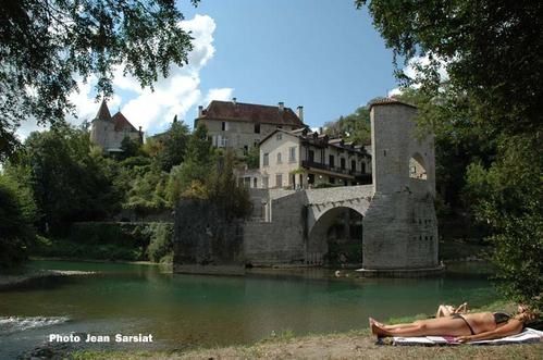 Sauveterre--la-perle-du-Bearn.jpg