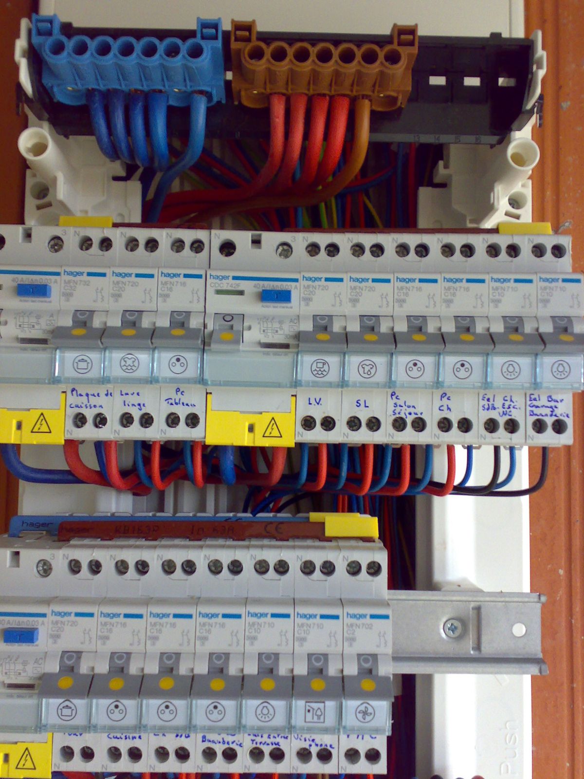 Tableau Electrique Hager Mode D emploi Détails tableau électrique - Construction Maison Batigère